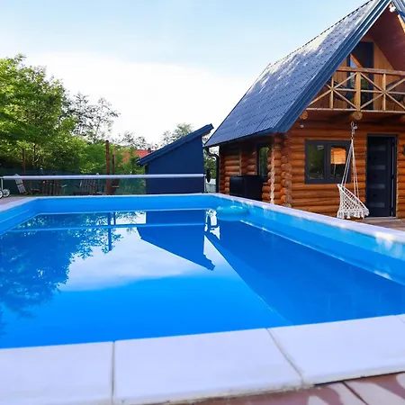 Brvnara Tribalija Casa de Férias